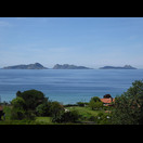 Zwei der Ría de Vigo vorgelagerte Inseln